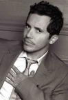 John Leguizamo photo